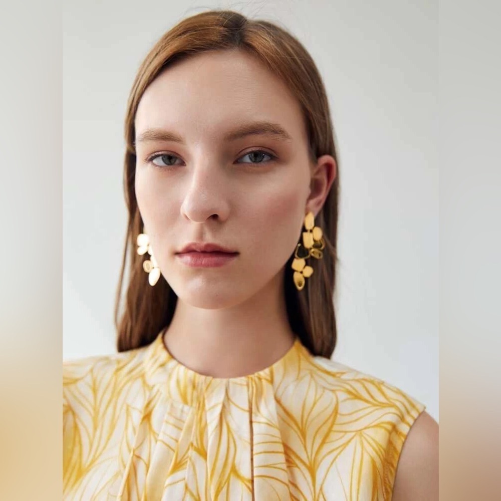 NIB MOTF Gold Geometric Drop Statement Earrings | Modern Abstract Dangle - Picture 2 of 7